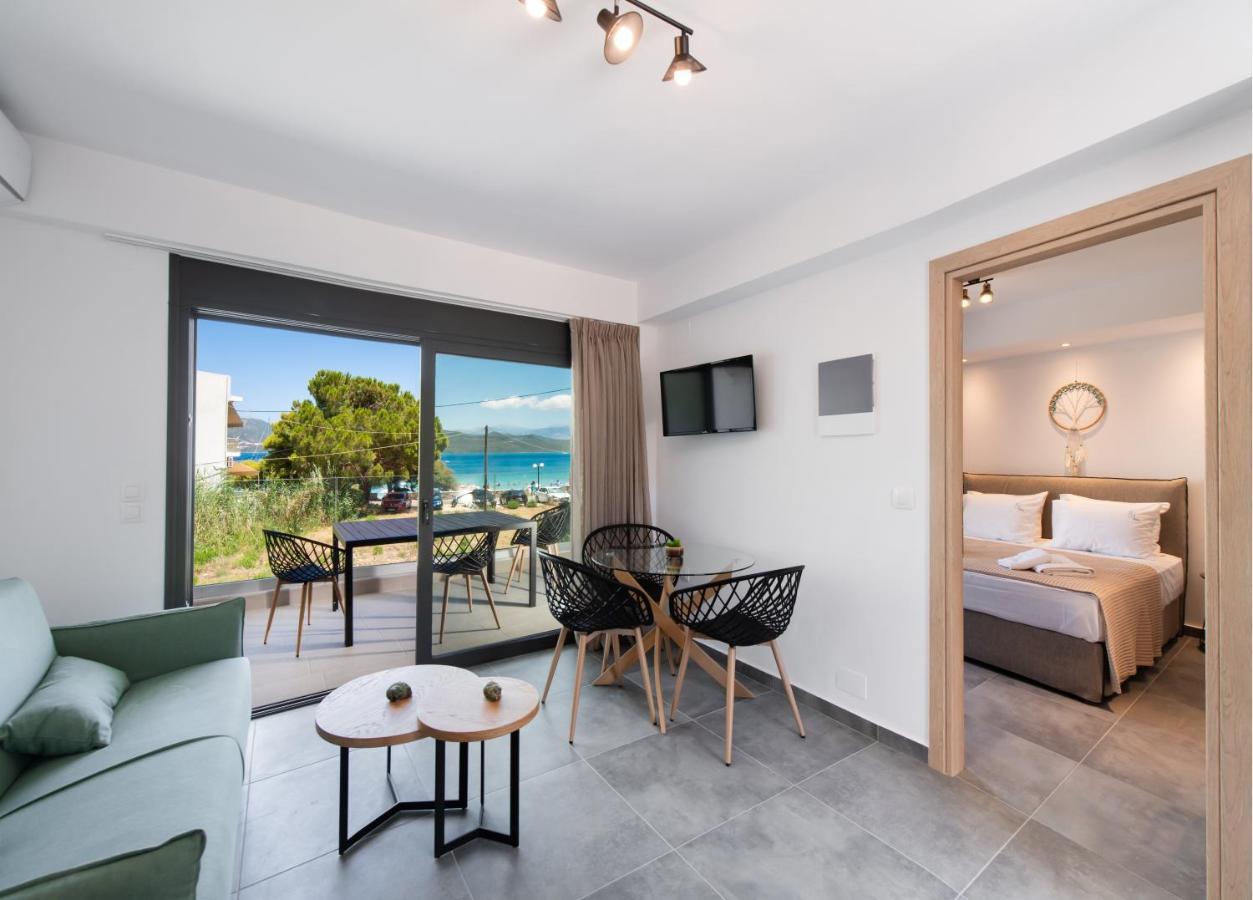 Apartment Blue Icons Lefkas